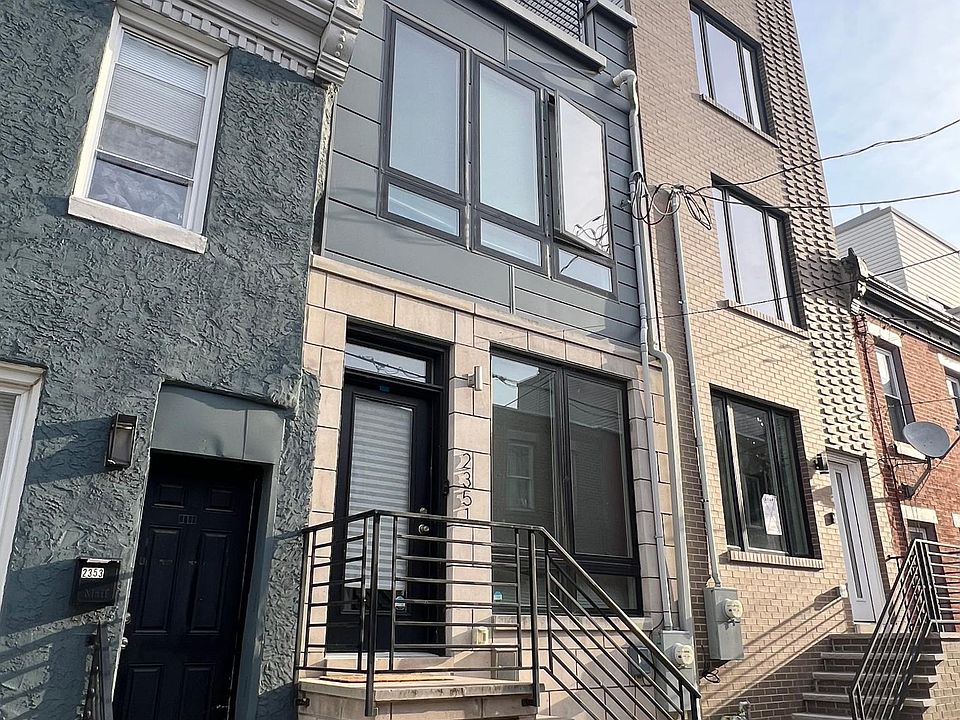 1st image of 2351 Gerritt St