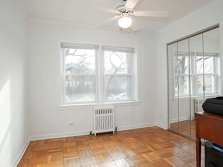 520 Michigan Ave #1W — Photo 7