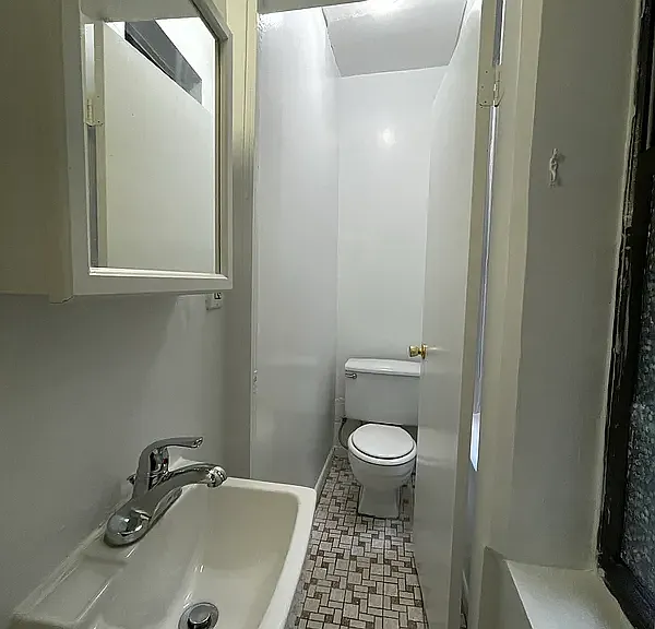 416 W 56th St #11 — Photo 9