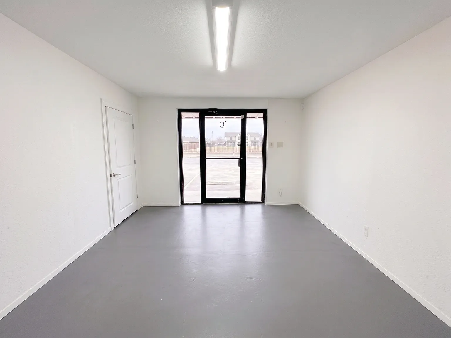 1419 Fleming Dr — Photo 4