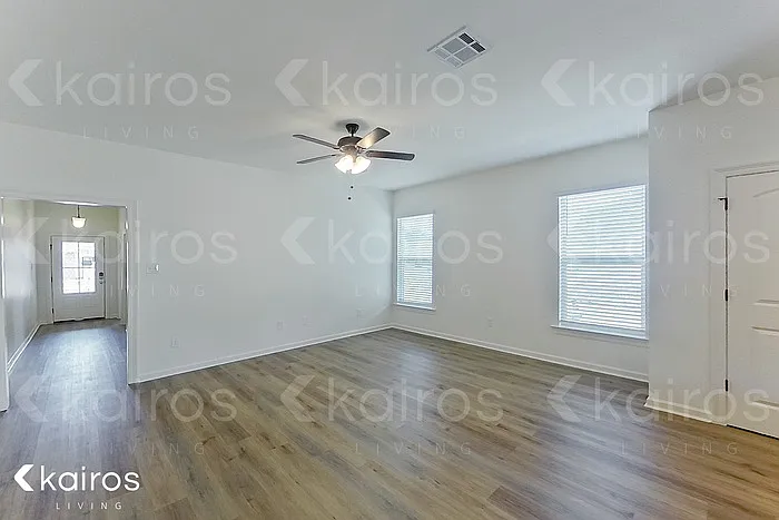 4 bed, 2.5 bath, 1788 sqft, $2,145 — Photo 2