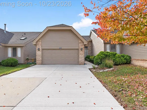 30255 N Meadowridge, Farmington, MI 48334