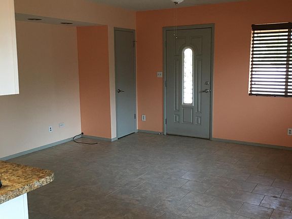 4th image of 17525 W Rose Ln