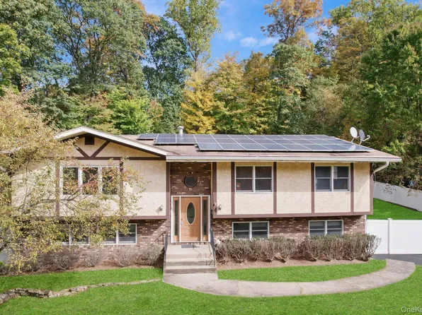 22 N Lorna Lane, Monsey, NY 10952