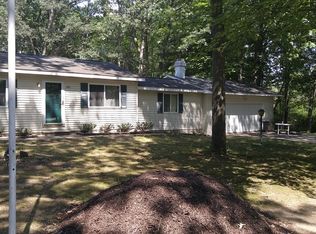 205 Objibway Ave, Houghton Lake, MI 48629