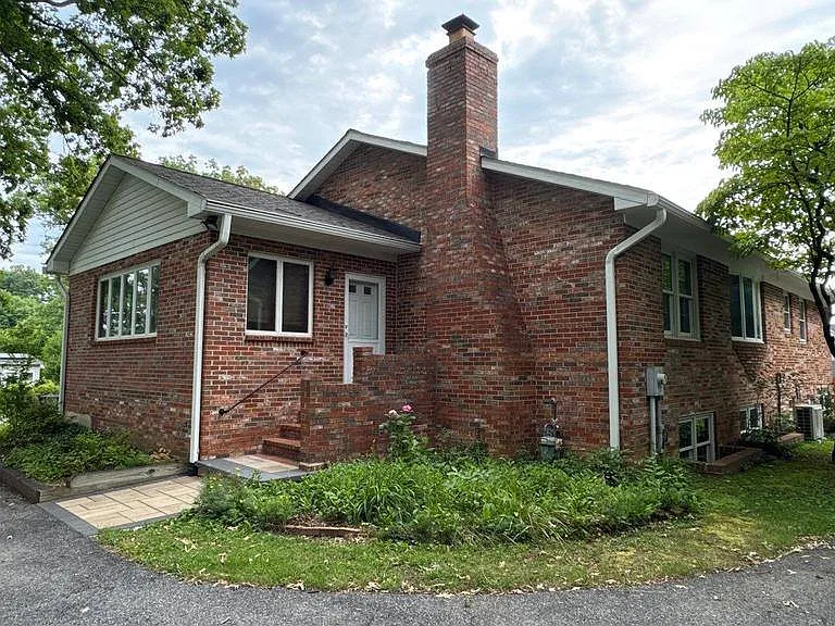 5157 Bonnie Acres Dr — Photo 2