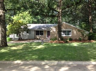 1417 Crossbrook Dr, Saint Louis, MO 63119