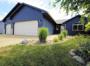 713 Saint Gregory St, Harrisburg, SD 57032