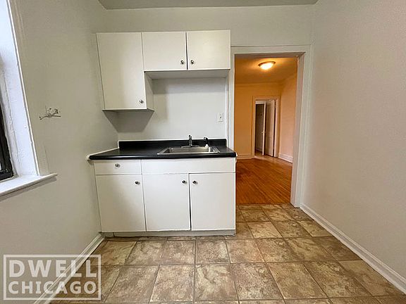 4th image of 2330 N Spaulding Ave #2338-1B