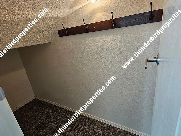 2202 Margarita Dr SE — Photo 6