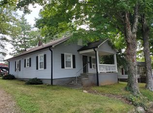 1607 Bradford St SW, Lenoir, NC 28645