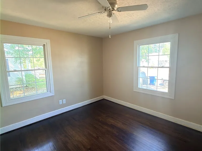 207 Willborough Ave — Photo 13