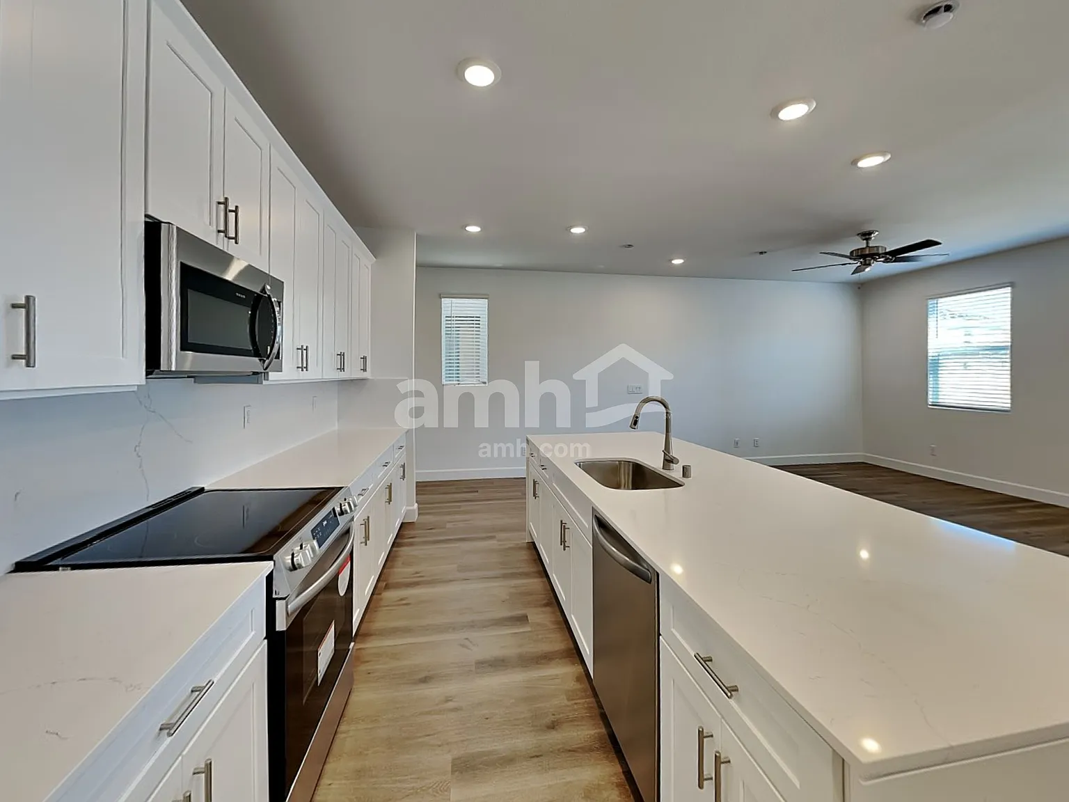4 bed, 2.5 bath, 2144 sqft, $2,535 — Photo 3