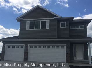 7319 21st St S, Fargo, ND