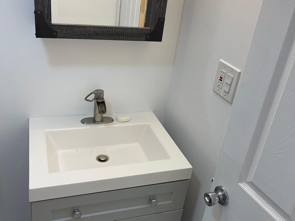 1st image of 336 Luella Ave #1A