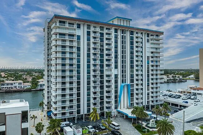 Photo 2 of 27 - 1500 S Ocean Dr #4K - Hollywood, FL Building Photo - 1500 S Ocean Dr #4K