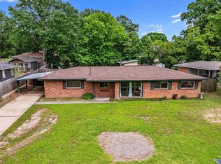 1222 Centenary Dr, Longview, TX 75601