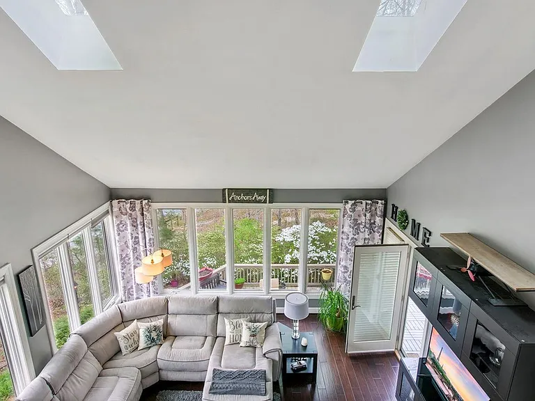 4840 Keswick Ct — Photo 8