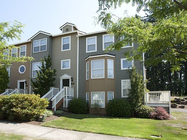 1st image of 146 NE 75th Ave