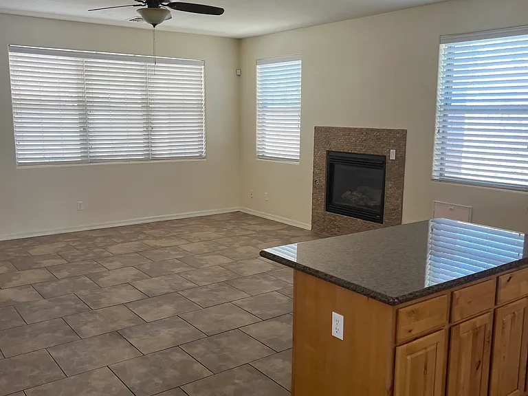 1442 S Newberry Ln — Photo 3
