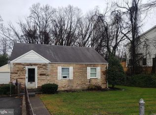 2027 Griffith Rd, Falls Church, VA 22043