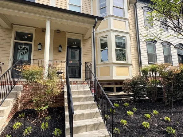 24 Maxwell Sq, Frederick, MD 21701