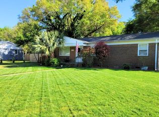 1749 Lady Ashley St, Charleston, SC 29412