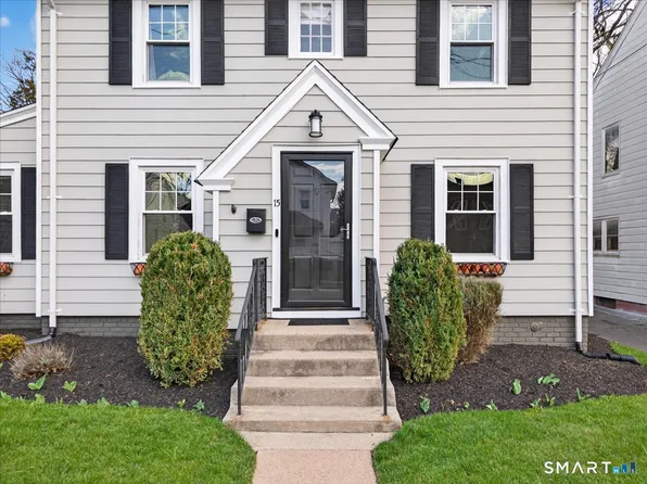 15 Ingram Street, Hamden, CT 06517