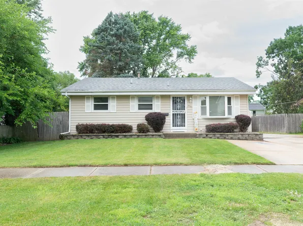 1527 S Main St, Belvidere, IL 61008