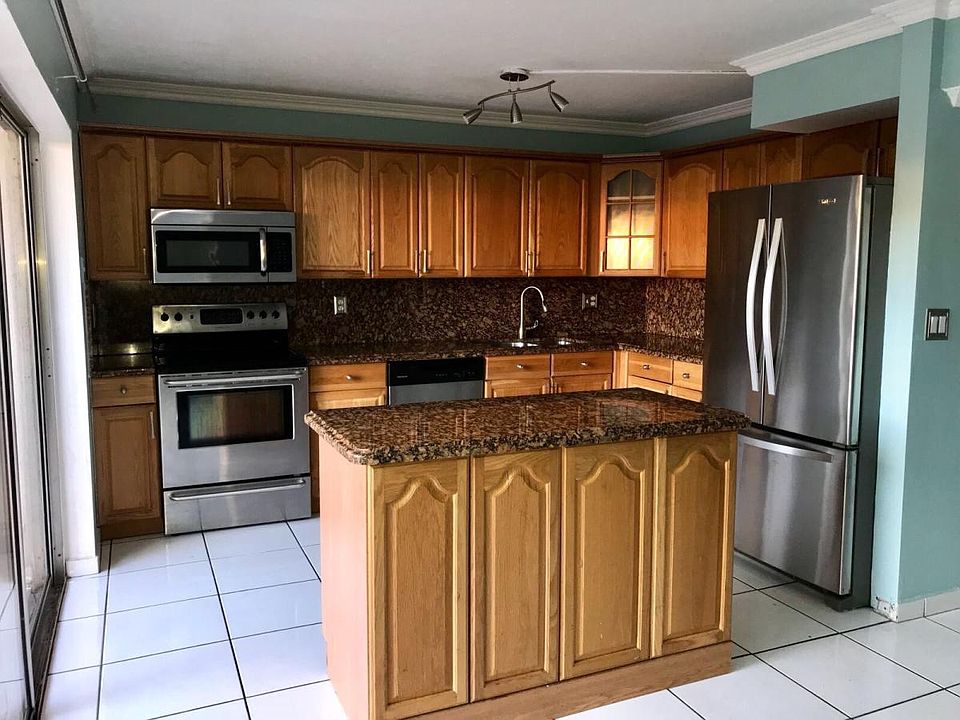 1st image of 17000 NW 67th Ave APT 322