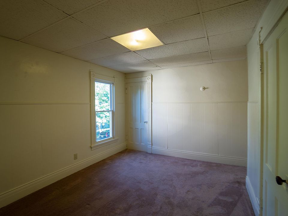 Building Photo 5