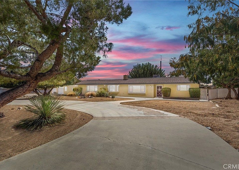 1st image of 14673 Sultana St