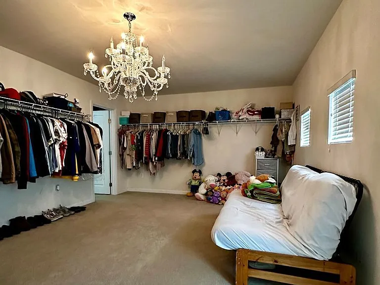 23 Taylors Hill Way — Photo 12
