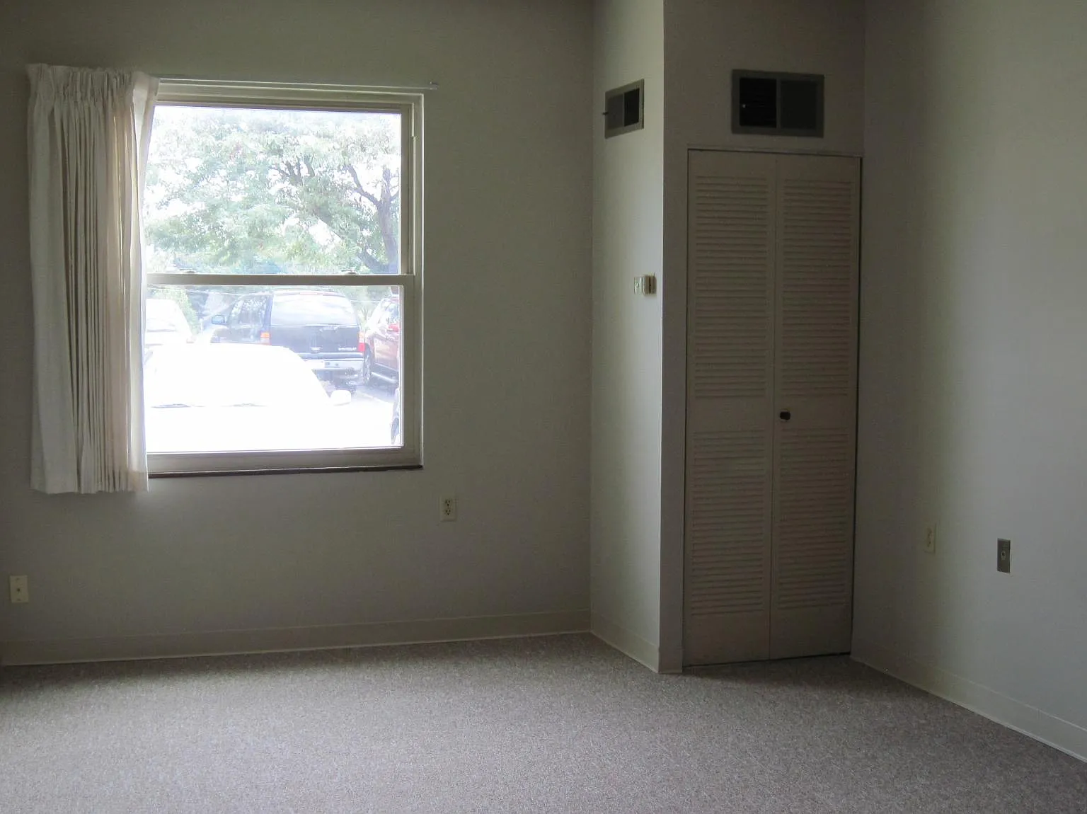 1 bed, 567 sqft, $250 — Photo 4