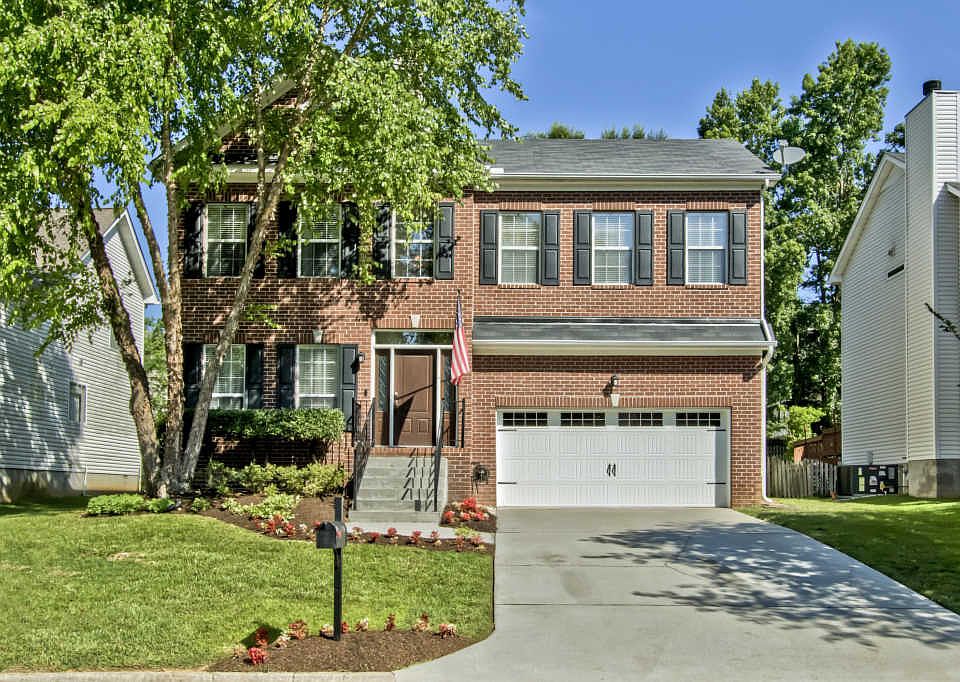 1st image of 8123 Robins Nest Ln