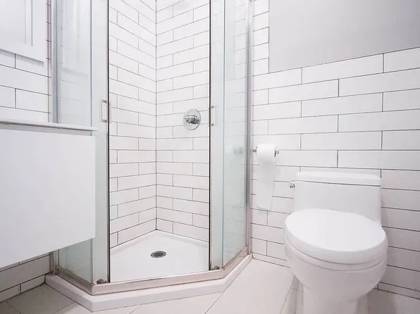 1347 Hancock Street image 4 of 11