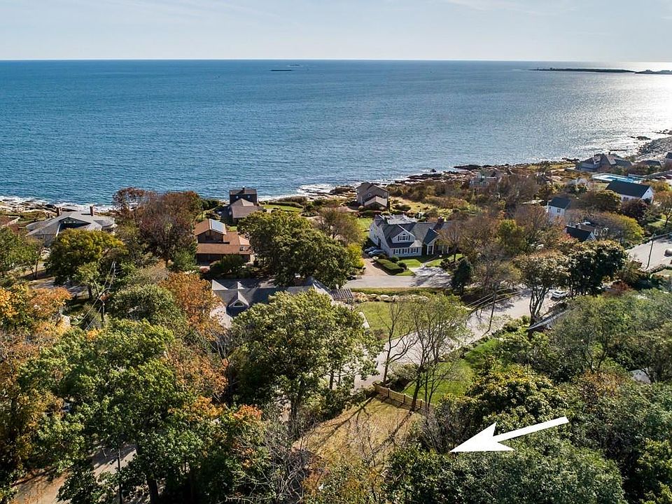 1st image of 5 Lacrosse Ave