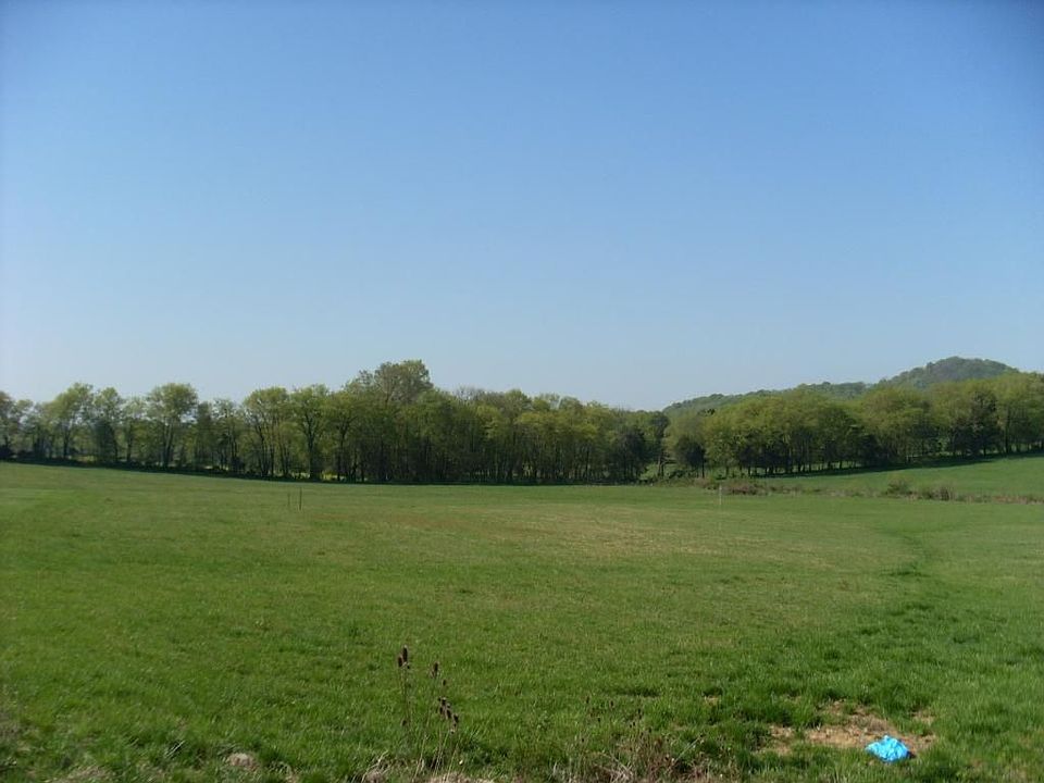 1st image of 134 Nestledown Xing