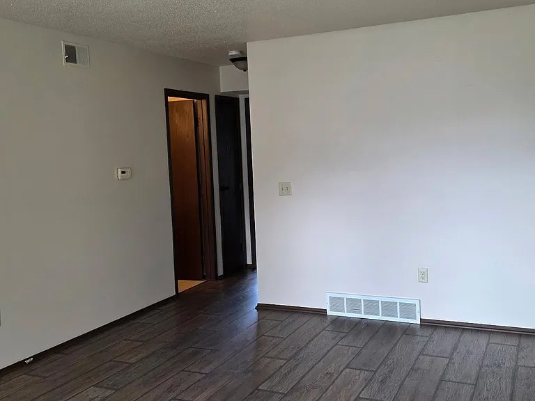 6196 Normandy Dr #5 — Photo 3