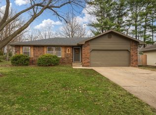 3320 S Graystone Avenue, Springfield, MO 65804