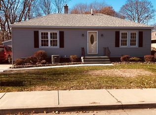 2215 10th St, East Moline, IL 61244