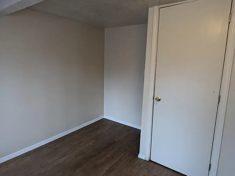2424 E Decatur Ave — Photo 13