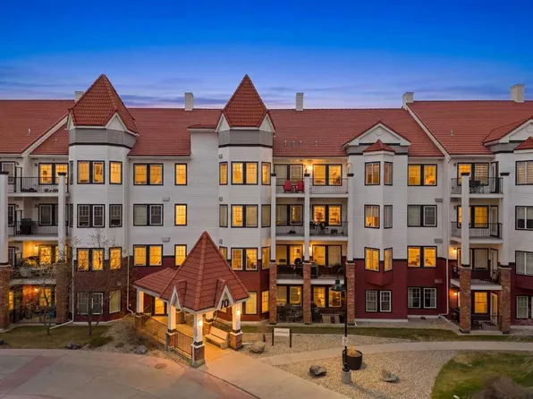 70 N Royal Oak Plz NW #306, Calgary, AB T3G 0C6