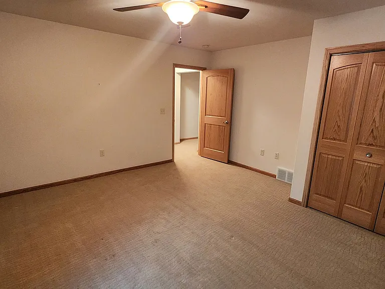 1329 Pinecrest Ln — Photo 15