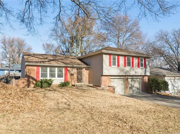 9608 W 93rd St, Overland Park, KS 66212