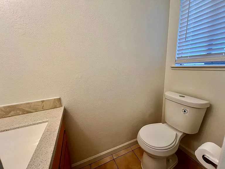 975 Owsley Ave — Photo 19