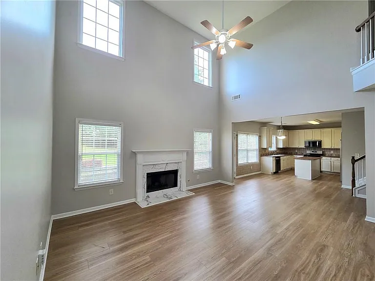 621 Roxtree Ct — Photo 8