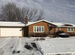 250 W Capitol Dr, Appleton, WI 54911