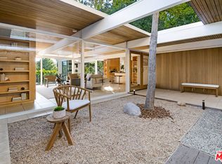 2621 La Cuesta Dr, Los Angeles, CA 90046