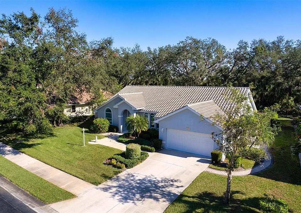 1st image of 539 Park Estates Sq